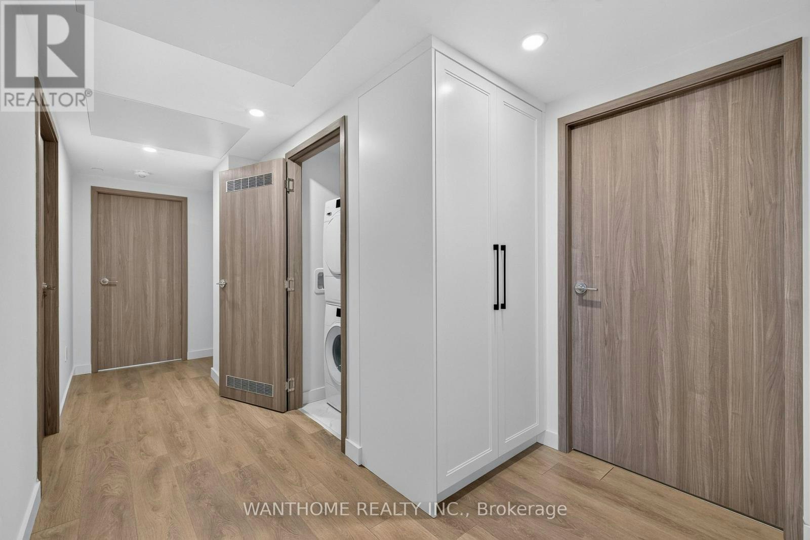 921-3 Concord Cityplace Way, Toronto, ON, M5V 0X4 - 45