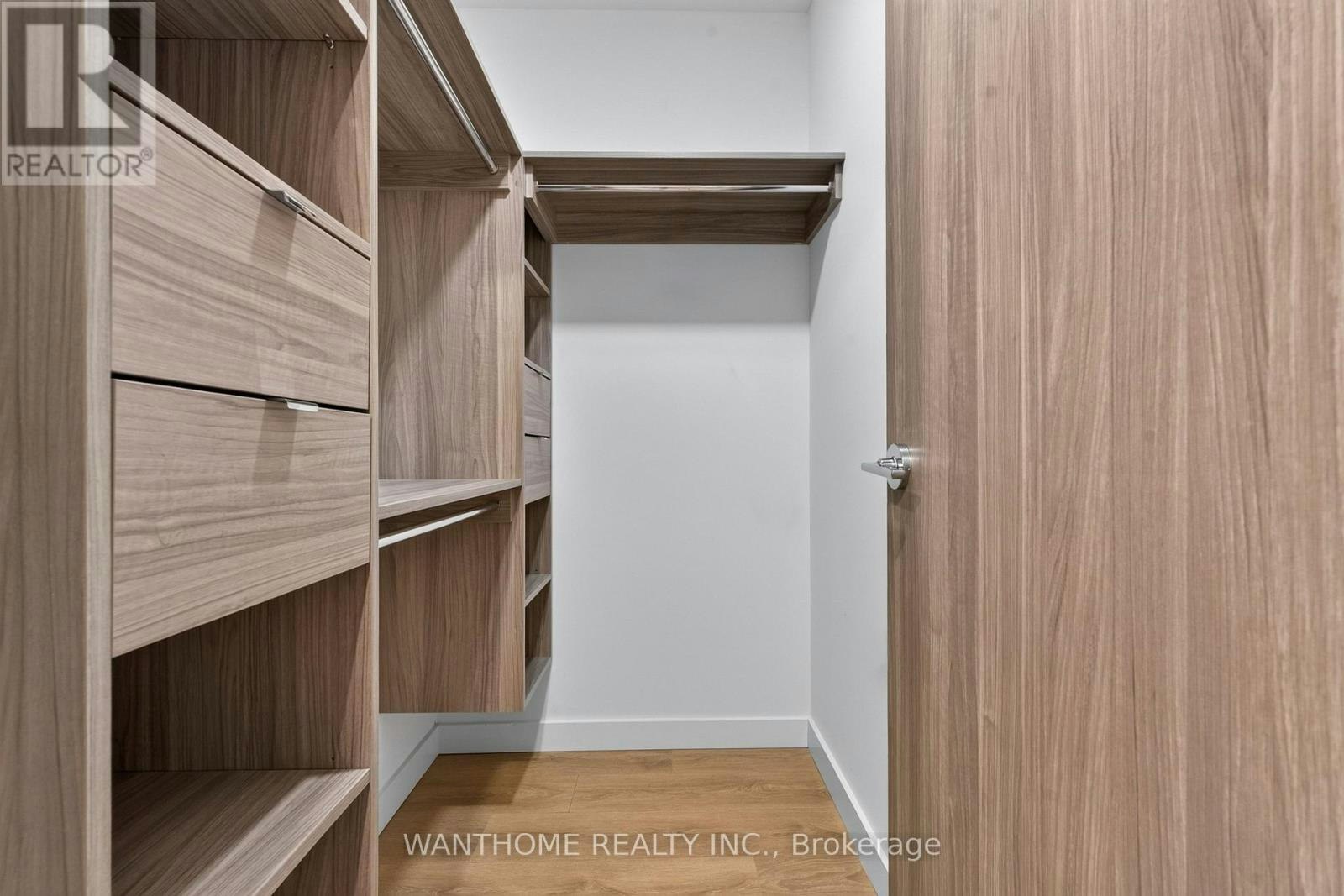 921-3 Concord Cityplace Way, Toronto, ON, M5V 0X4 - 39