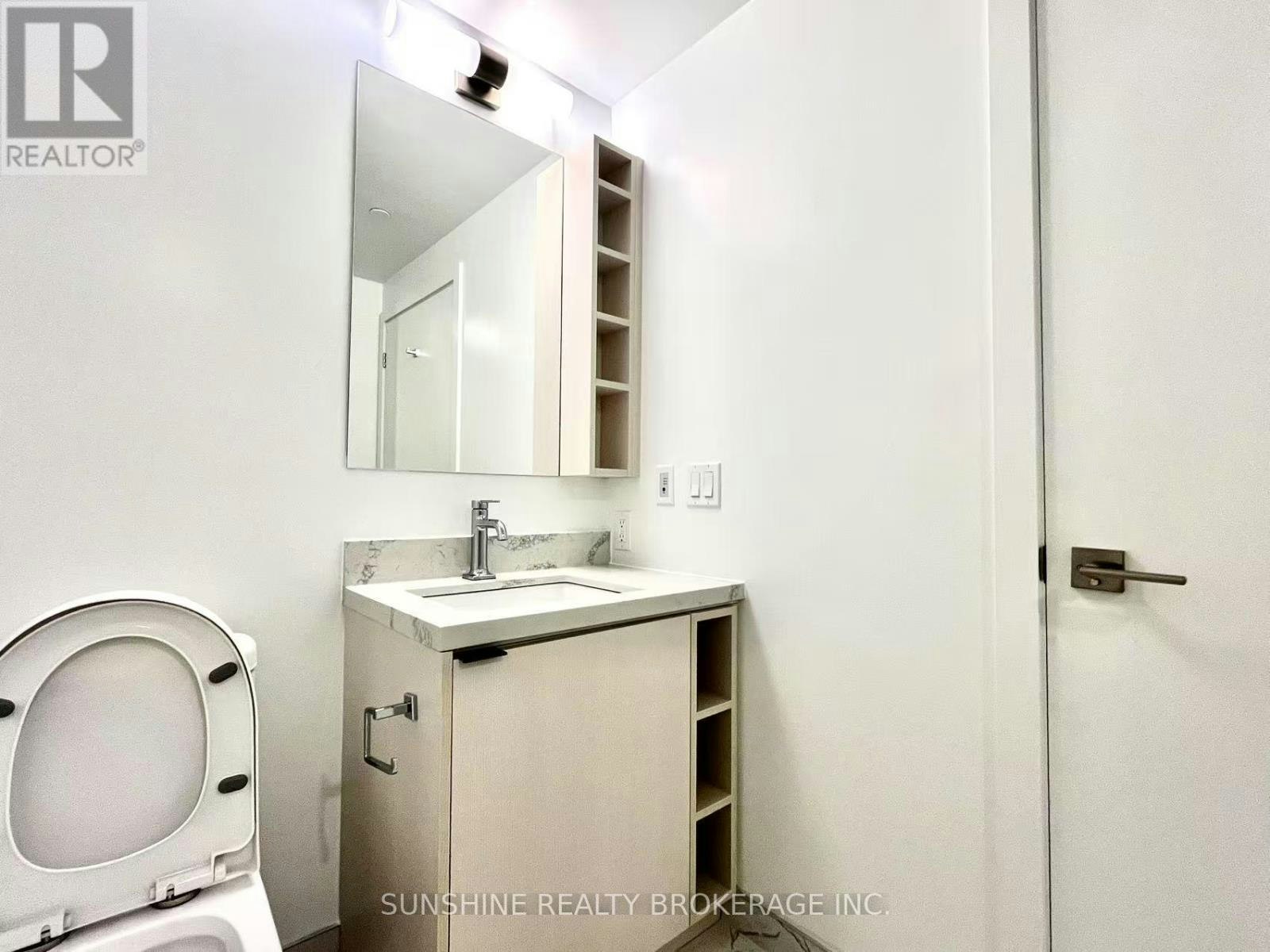 2101-252 Church Street E, Toronto, ON, M5B 0E6 - 17