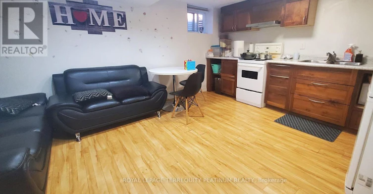 BSMT-296 Lumsden Avenue, Toronto, ON, M4C 2L1 - 3