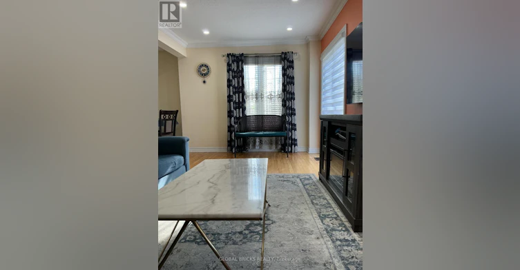 1 Rampart Crescent, Whitby, ON, L1P 1T5 - 8