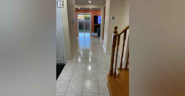 1 Rampart Crescent, Whitby, ON, L1P 1T5 - 10