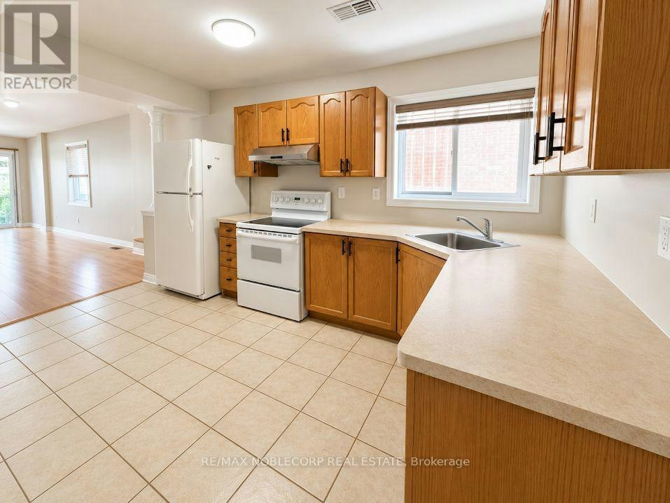 67 Macbride Crescent, Vaughan, ON, L6A 3R3 - 4