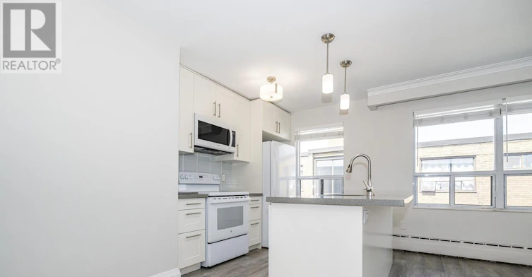 8-2637 Keele Street, Toronto, ON, M6L 2P2 - 15