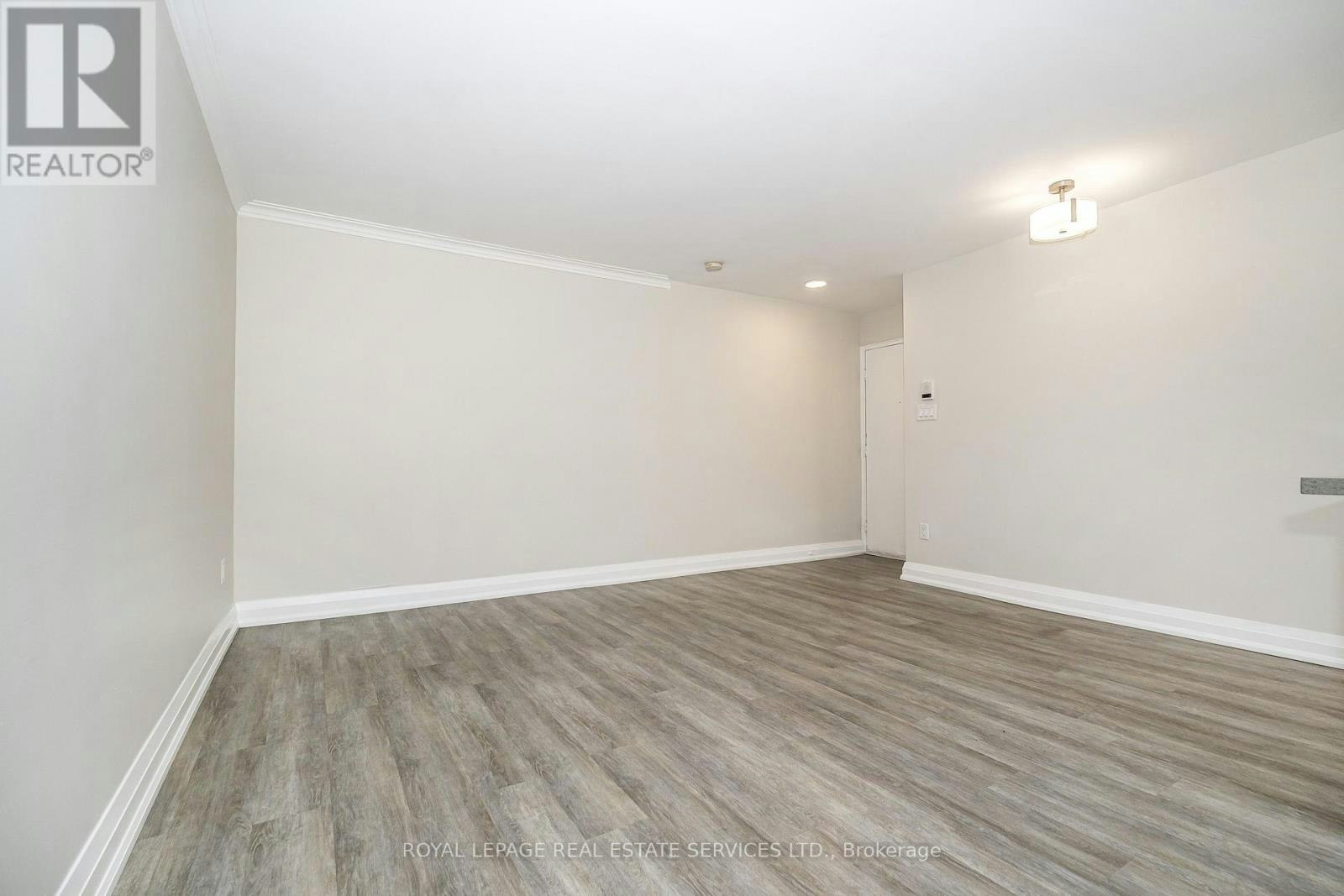 8-2637 Keele Street, Toronto, ON, M6L 2P2 - 13
