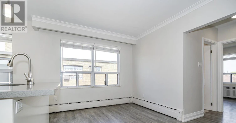 8-2637 Keele Street, Toronto, ON, M6L 2P2 - 17