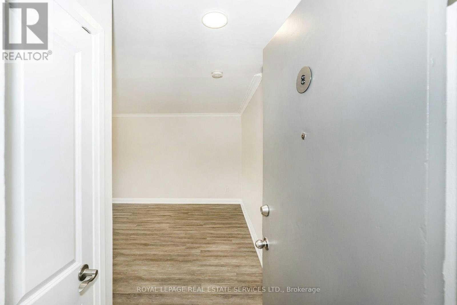 8-2637 Keele Street, Toronto, ON, M6L 2P2 - 9