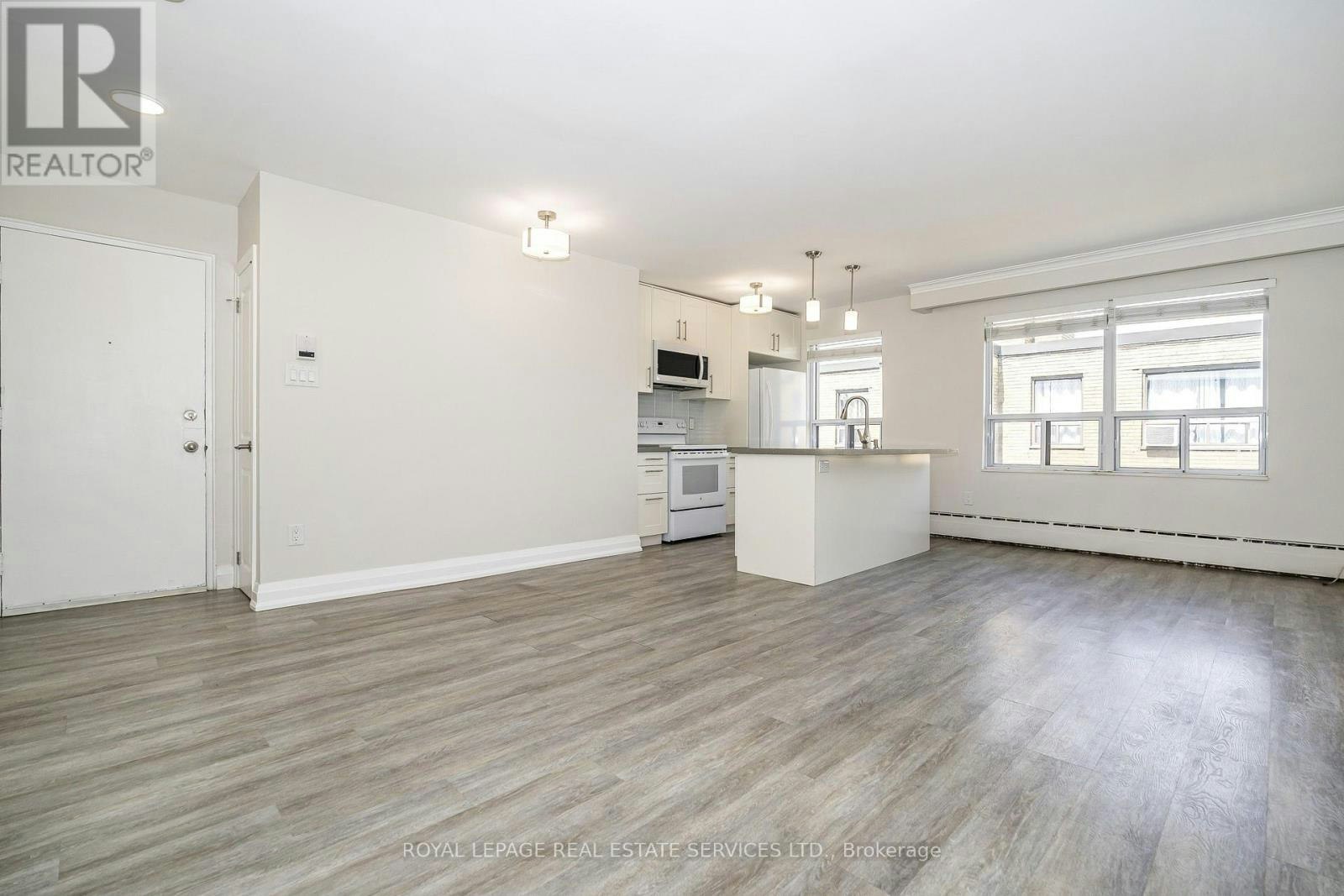 8-2637 Keele Street, Toronto, ON, M6L 2P2 - 11