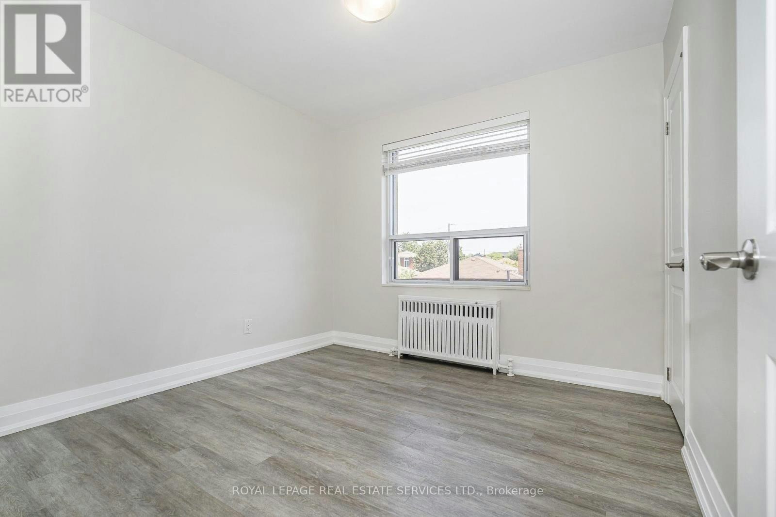 8-2637 Keele Street, Toronto, ON, M6L 2P2 - 23