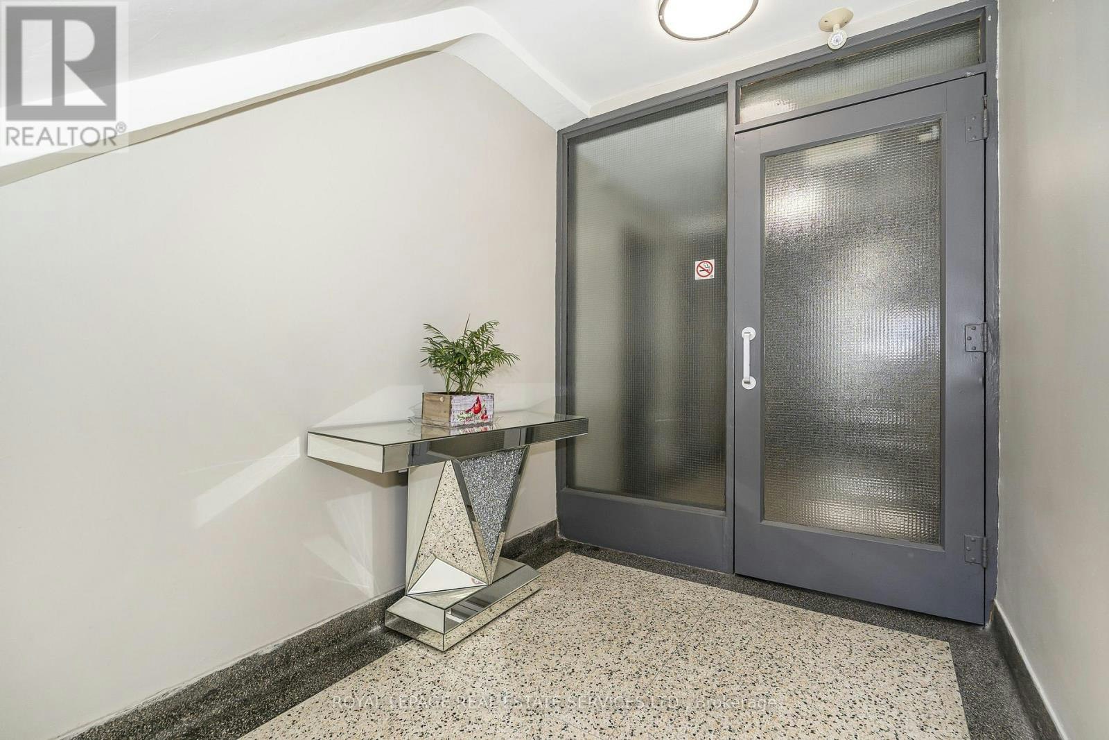 8-2637 Keele Street, Toronto, ON, M6L 2P2 - 26