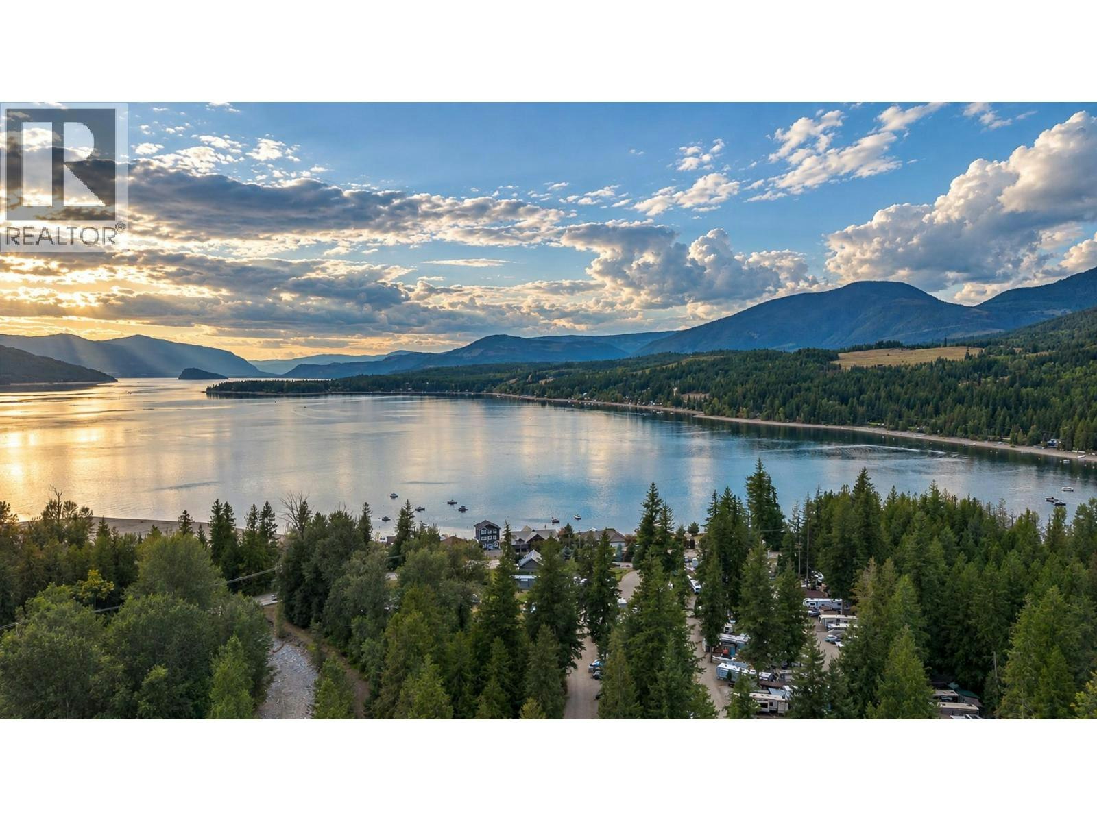 15-6853 Squilax Anglemont Road, Magna Bay, BC, V0E 1M7