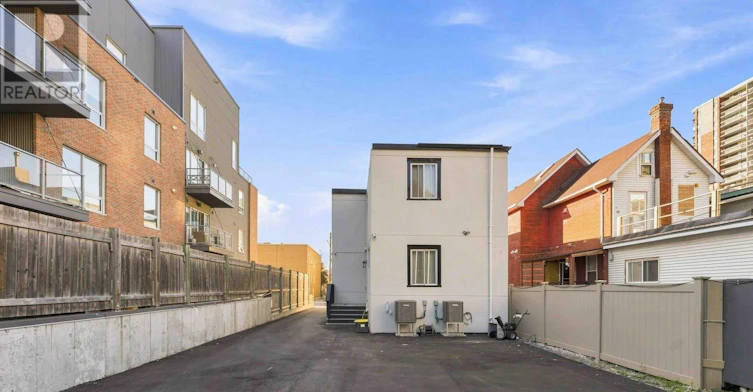 B-13 Balsam Street, Ottawa, ON, K1R 6W6 - 26