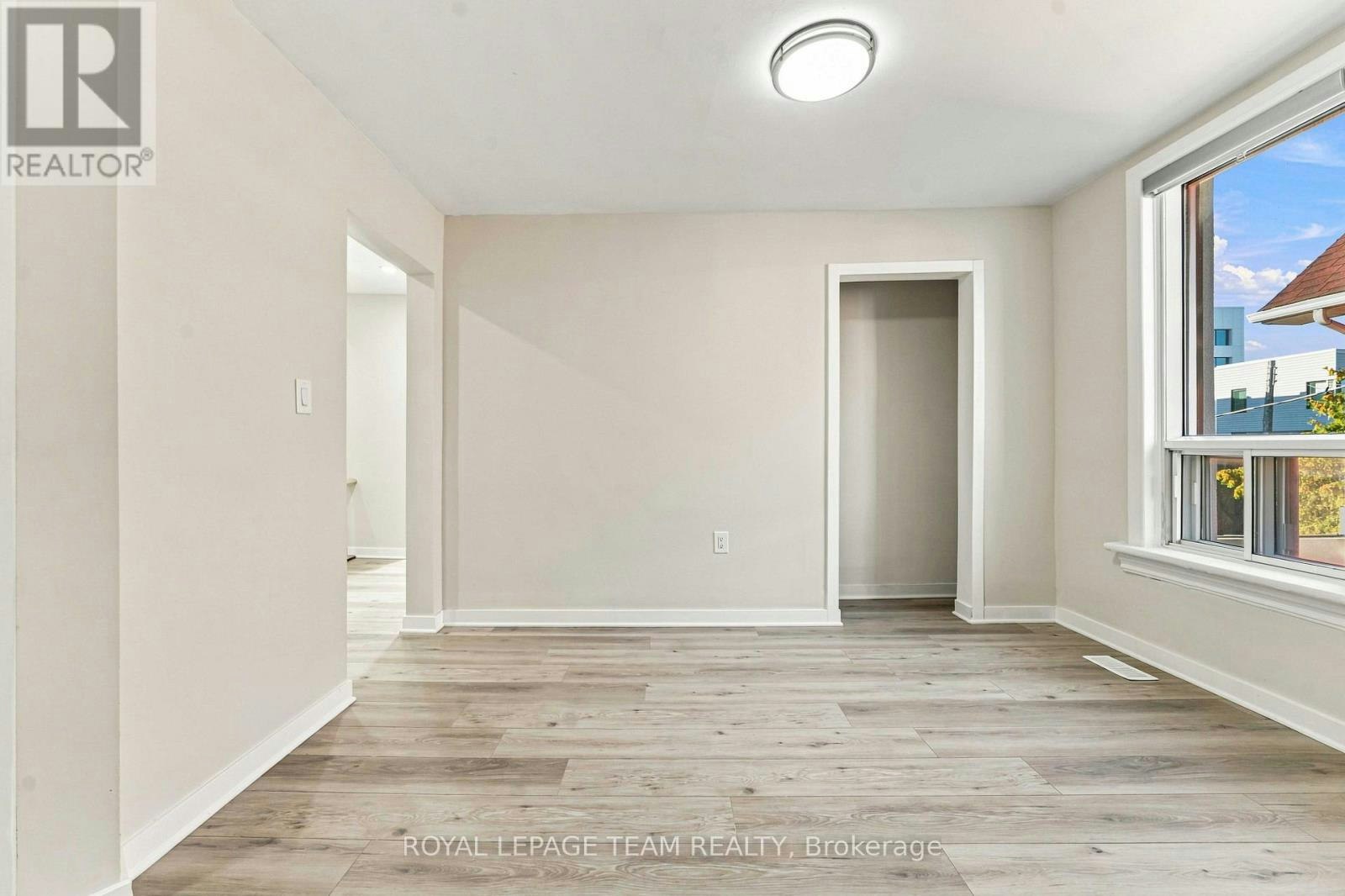 B-13 Balsam Street, Ottawa, ON, K1R 6W6 - 12