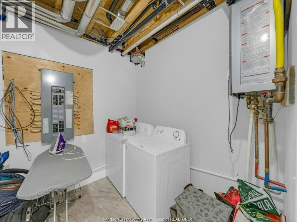 2277 Northway Avenue, Windsor, ON, N9B 3Y3 - 29
