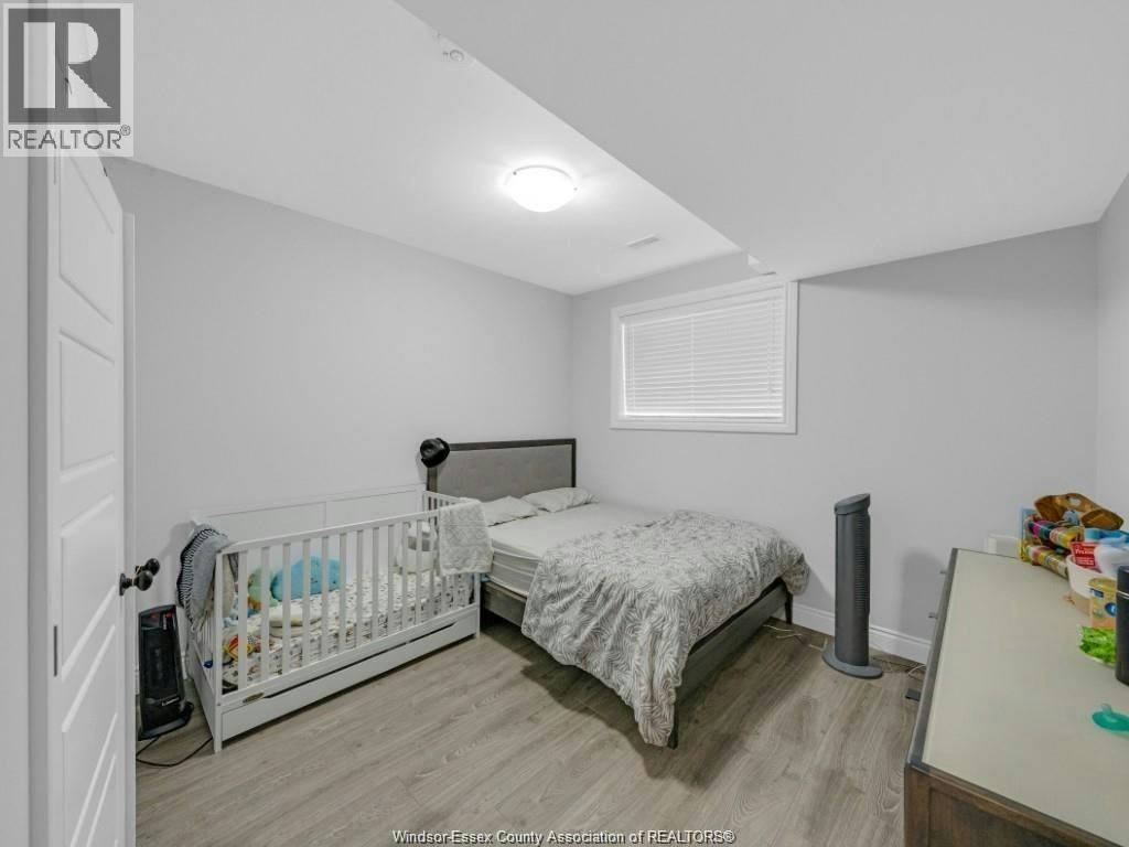 2277 Northway Avenue, Windsor, ON, N9B 3Y3 - 13