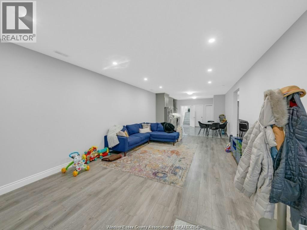 2277 Northway Avenue, Windsor, ON, N9B 3Y3 - 12