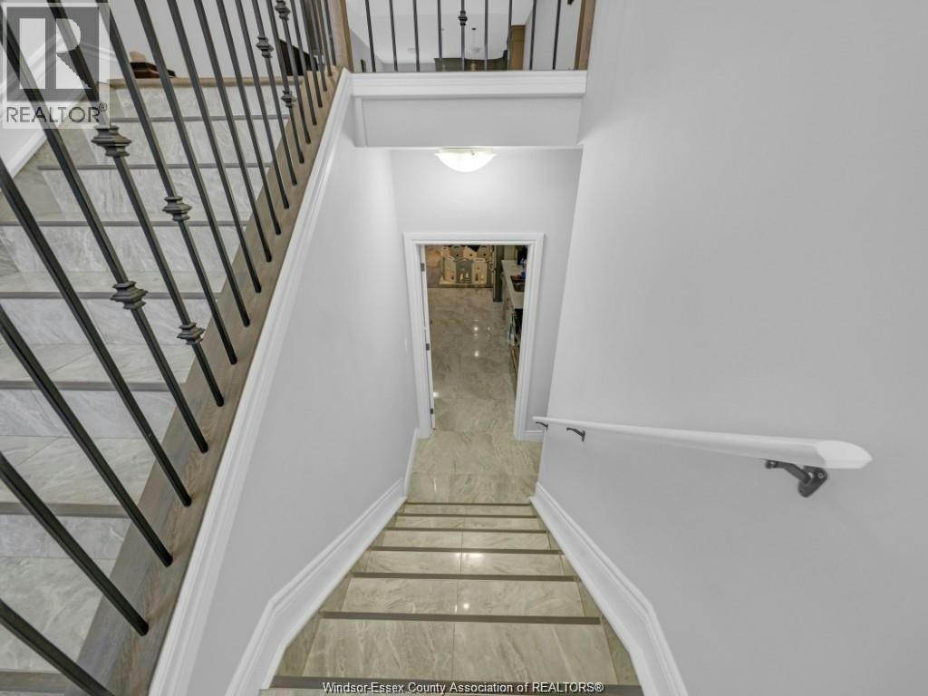 2277 Northway Avenue, Windsor, ON, N9B 3Y3 - 28