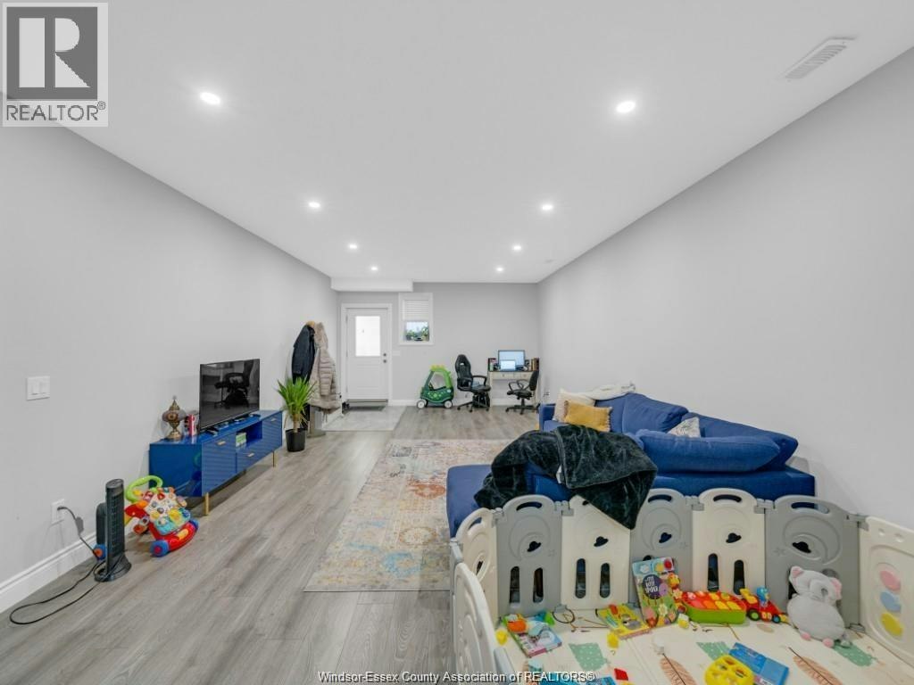2277 Northway Avenue, Windsor, ON, N9B 3Y3 - 16