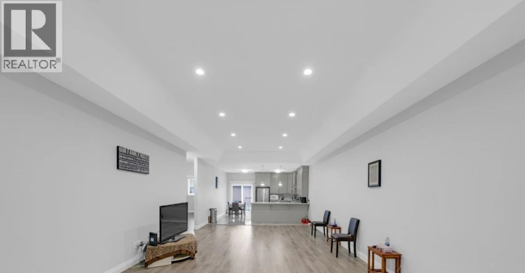 2277 Northway Avenue, Windsor, ON, N9B 3Y3 - 5