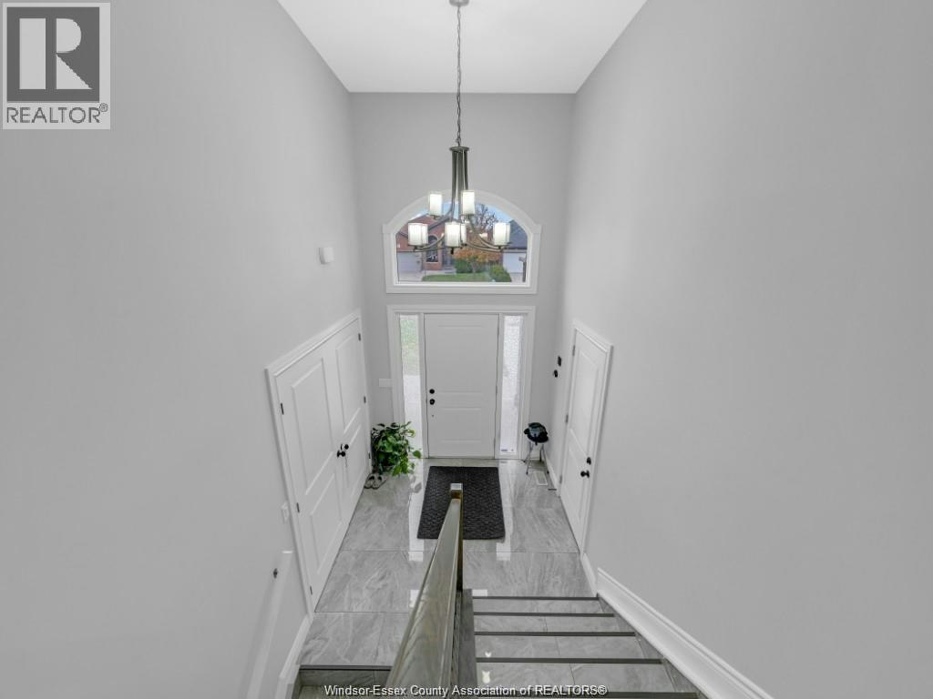 2277 Northway Avenue, Windsor, ON, N9B 3Y3 - 4