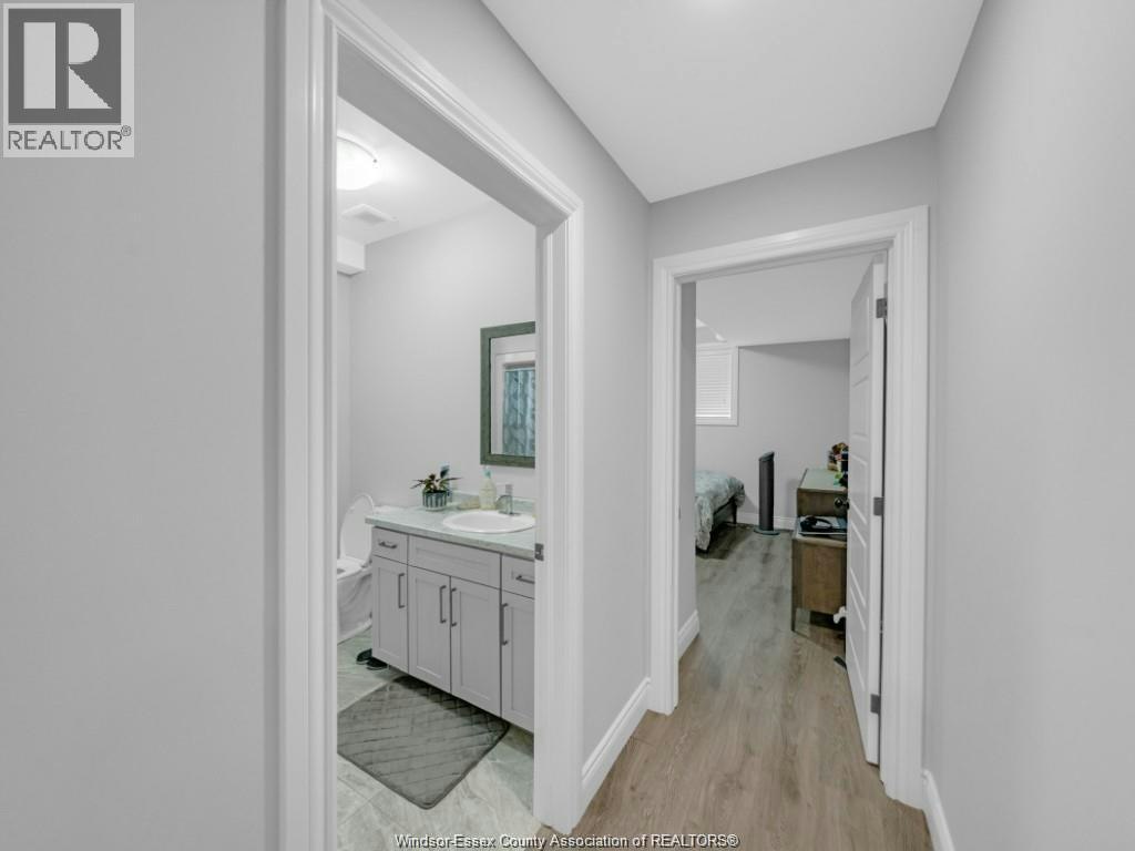 2277 Northway Avenue, Windsor, ON, N9B 3Y3 - 11