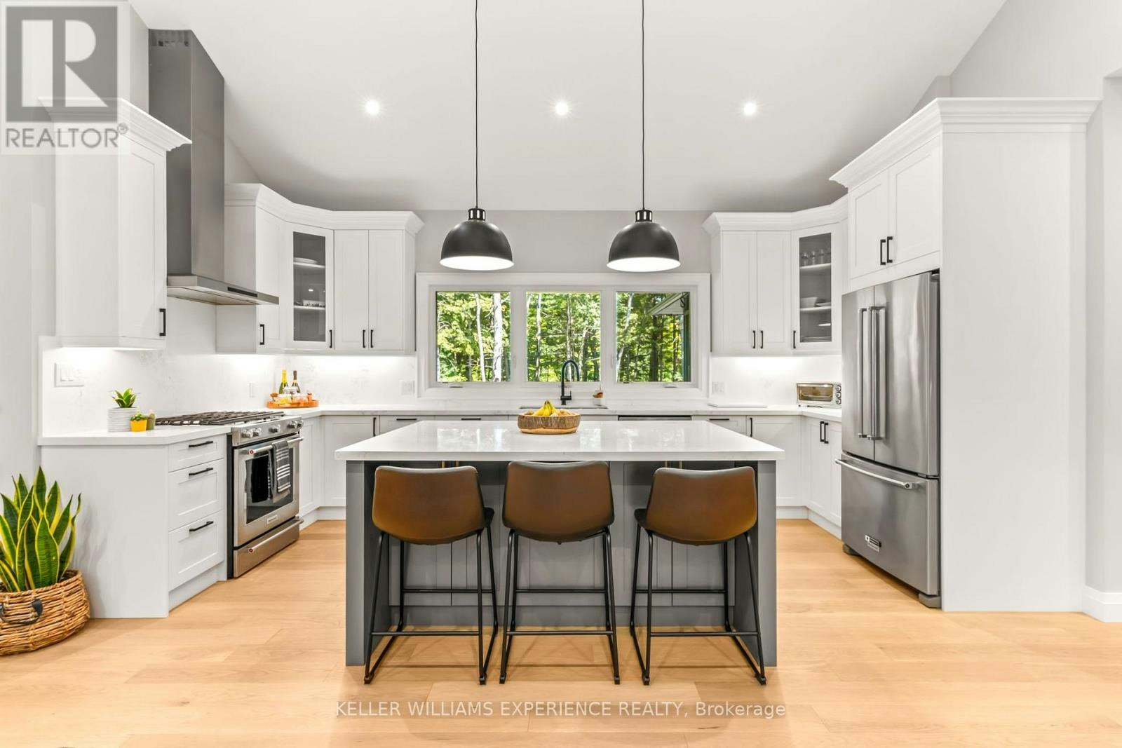 1065 Kilworthy Road, Gravenhurst, ON, P0E 1G0