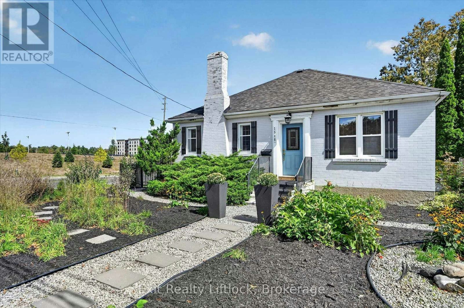 1518 Monaghan Road, Peterborough, ON, K9J 5N4