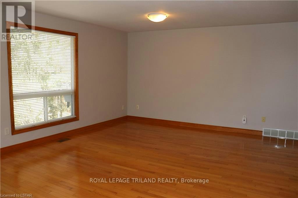 2550 Emerson Street, Strathroy, ON, N0L 1W0 - 11