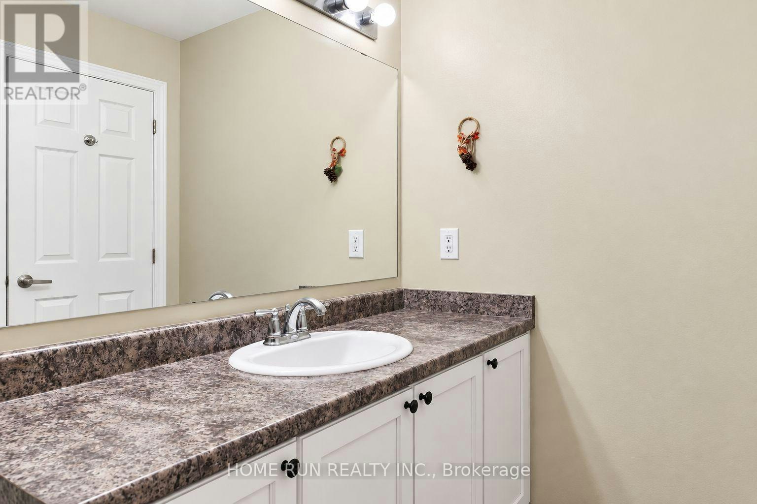 580 Meadowcreek Circle, Ottawa, ON, K2M 0J8 - 24