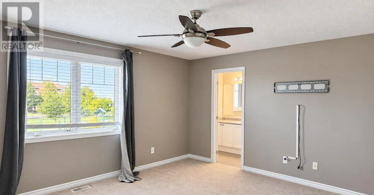 580 Meadowcreek Circle, Ottawa, ON, K2M 0J8 - 16