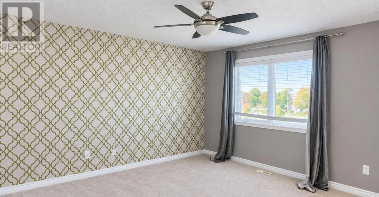 580 Meadowcreek Circle, Ottawa, ON, K2M 0J8 - 15