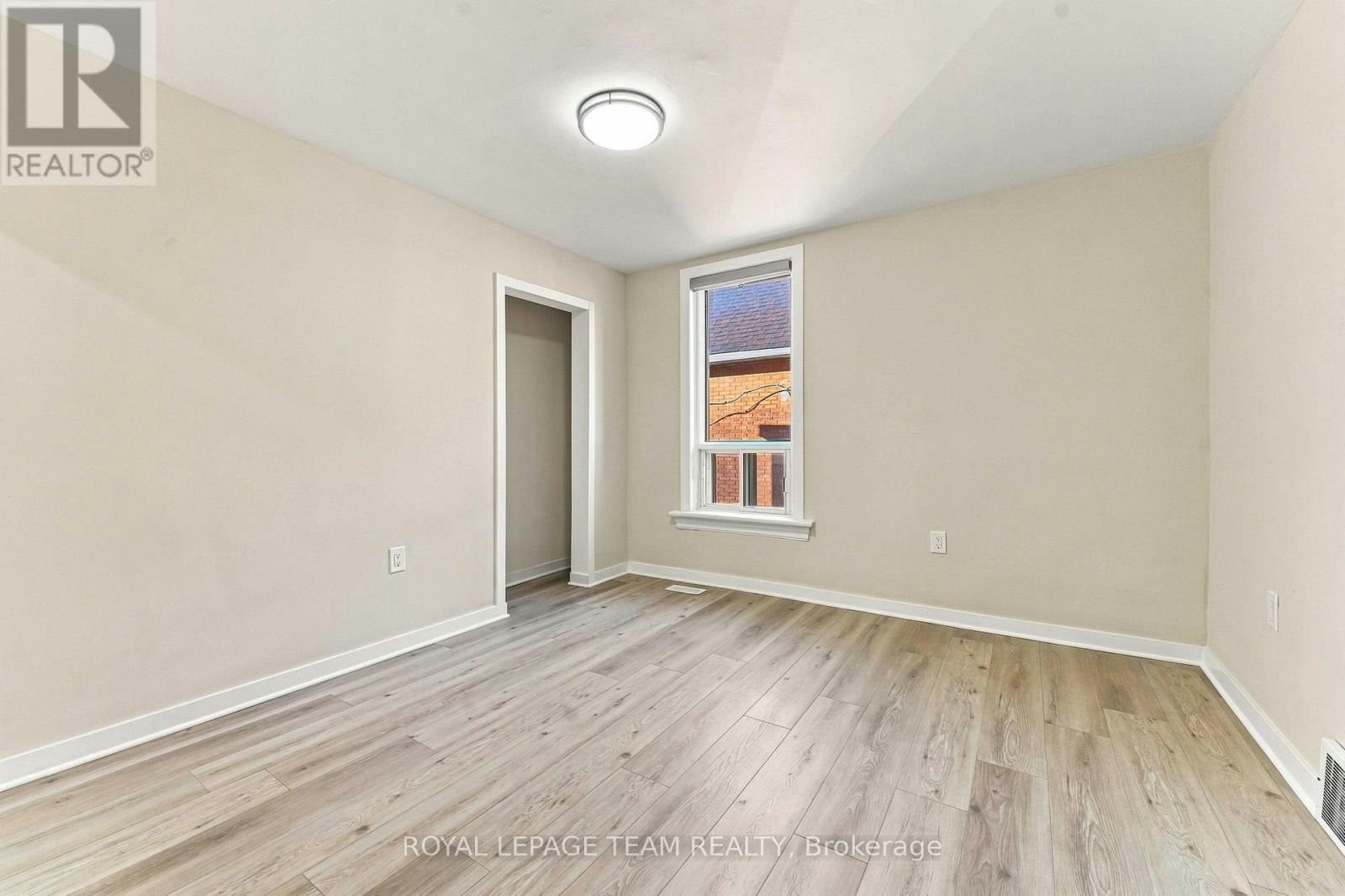 A-13 Balsam Street, Ottawa, ON, K1R 6W6 - 3