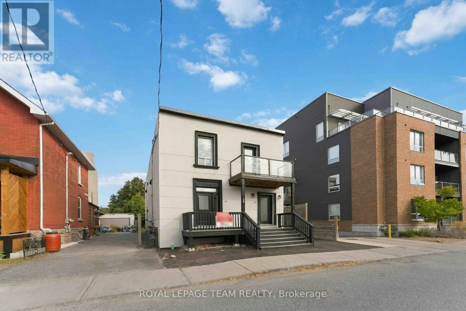 A-13 Balsam Street, Ottawa, ON, K1R 6W6