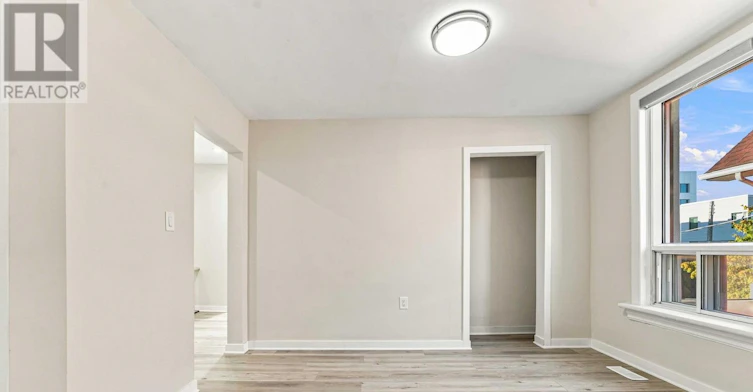 A-13 Balsam Street, Ottawa, ON, K1R 6W6 - 4