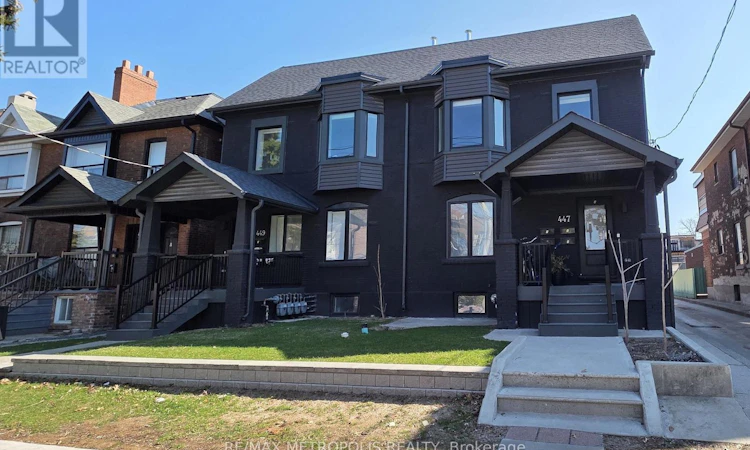 447-449 Lansdowne Avenue