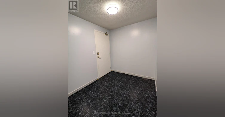 307-155 Hillcrest Avenue, Mississauga, ON, L5B 3Z2 - 3