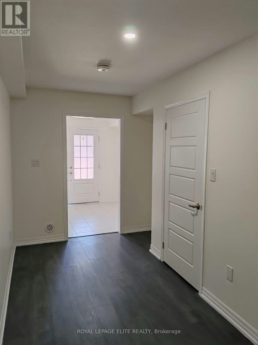133 Toucan Trail, Oakville, ON, L6H 0Y1 - 7