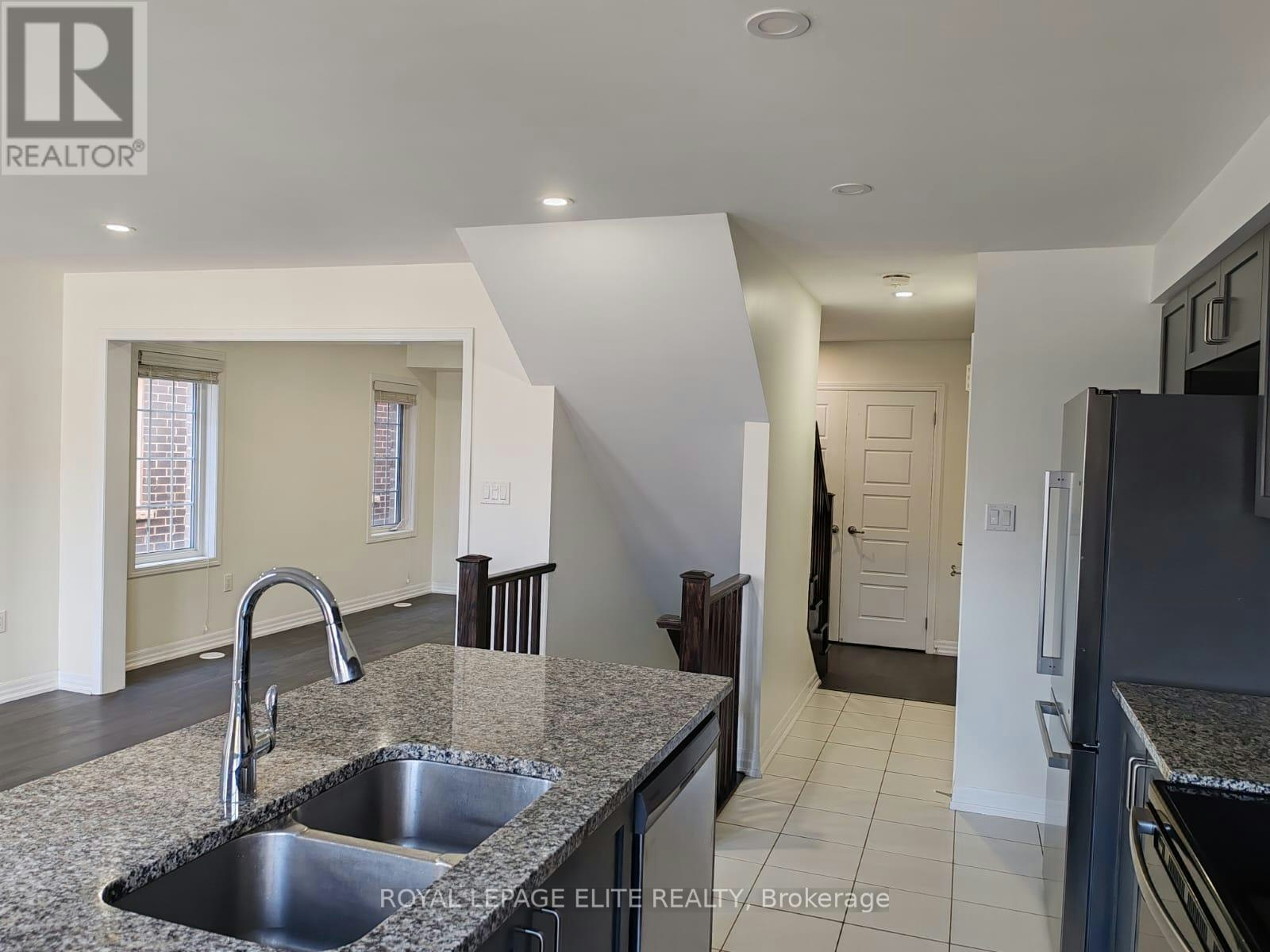 133 Toucan Trail, Oakville, ON, L6H 0Y1 - 15