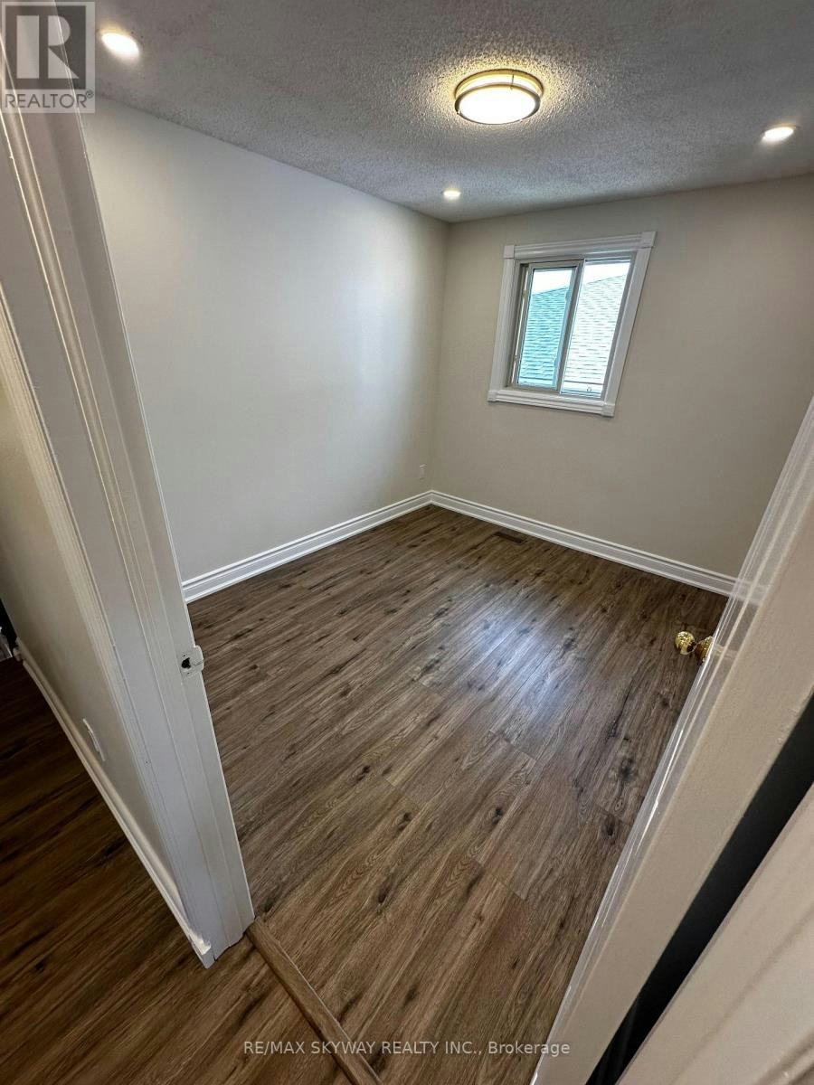 UPPER-535 Appledale Crescent, Waterloo, ON, N2T 1V8 - 8