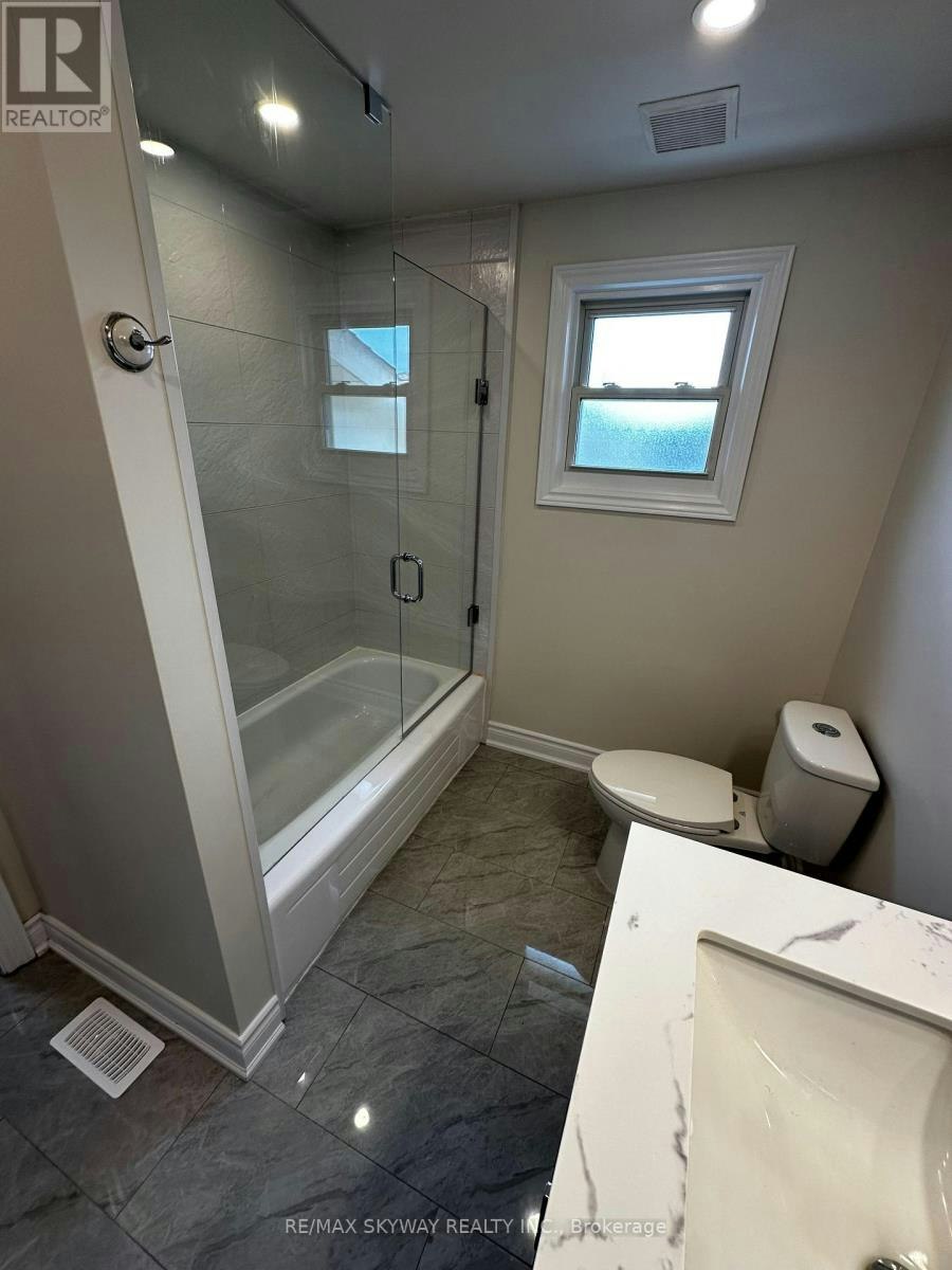 UPPER-535 Appledale Crescent, Waterloo, ON, N2T 1V8 - 10