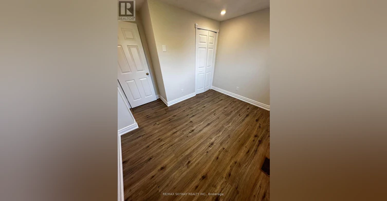 UPPER-535 Appledale Crescent, Waterloo, ON, N2T 1V8 - 6