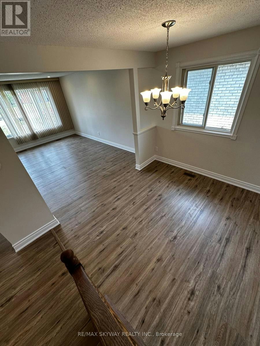UPPER-535 Appledale Crescent, Waterloo, ON, N2T 1V8 - 3