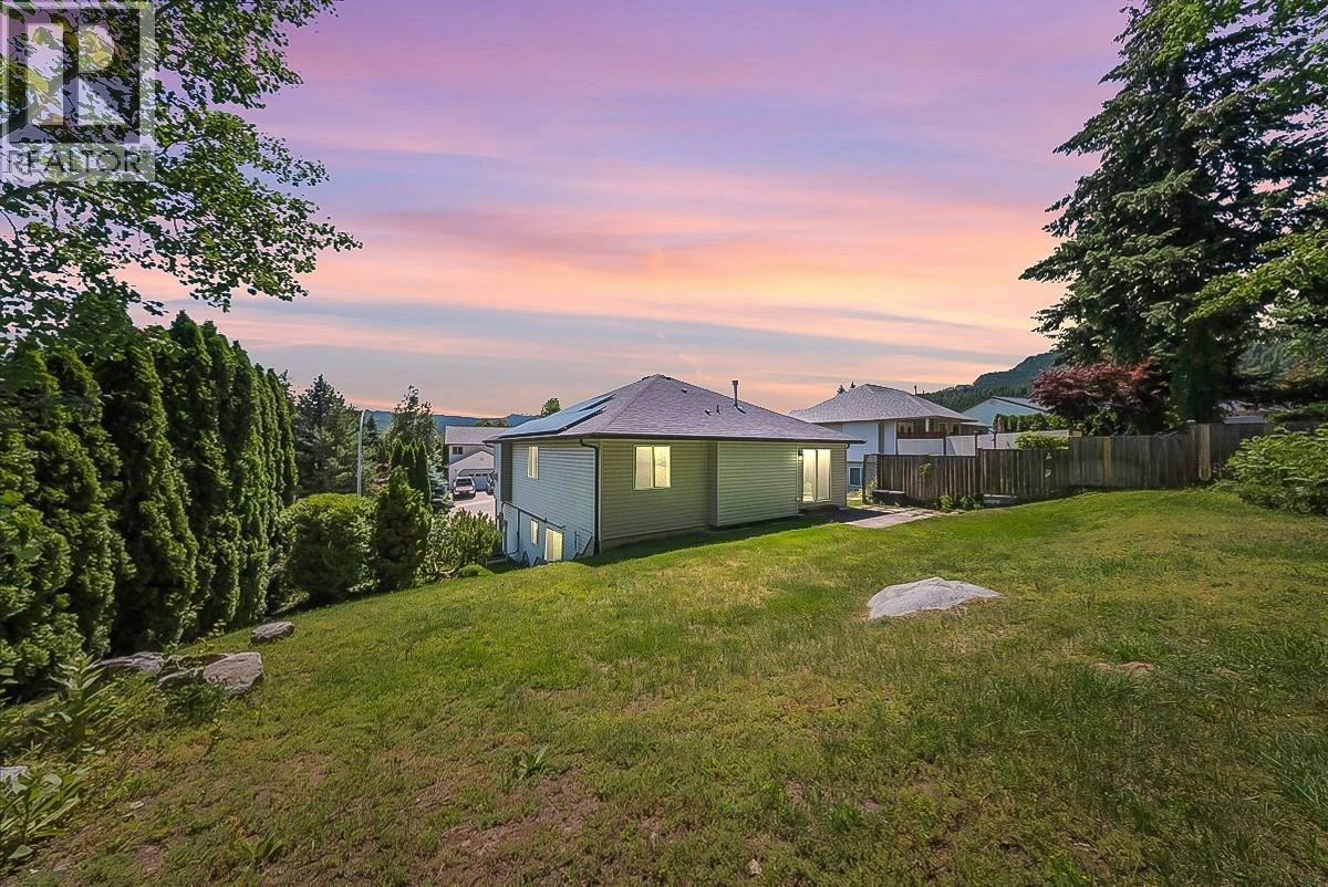 1479 37th Street - 4