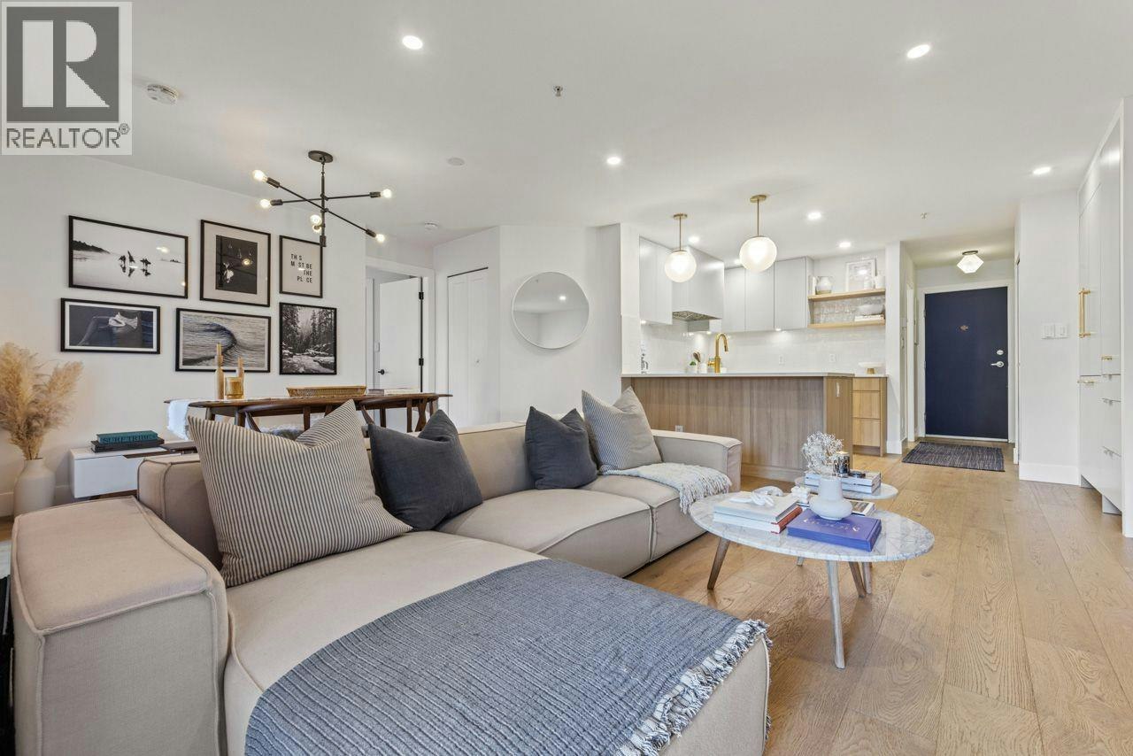 2680 W 4th Avenue, Vancouver, BC, V6K 4S3 - 4