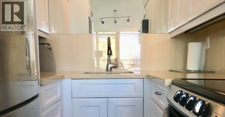 1251 Cardero Street, Vancouver, BC, V6G 2H9 - 7