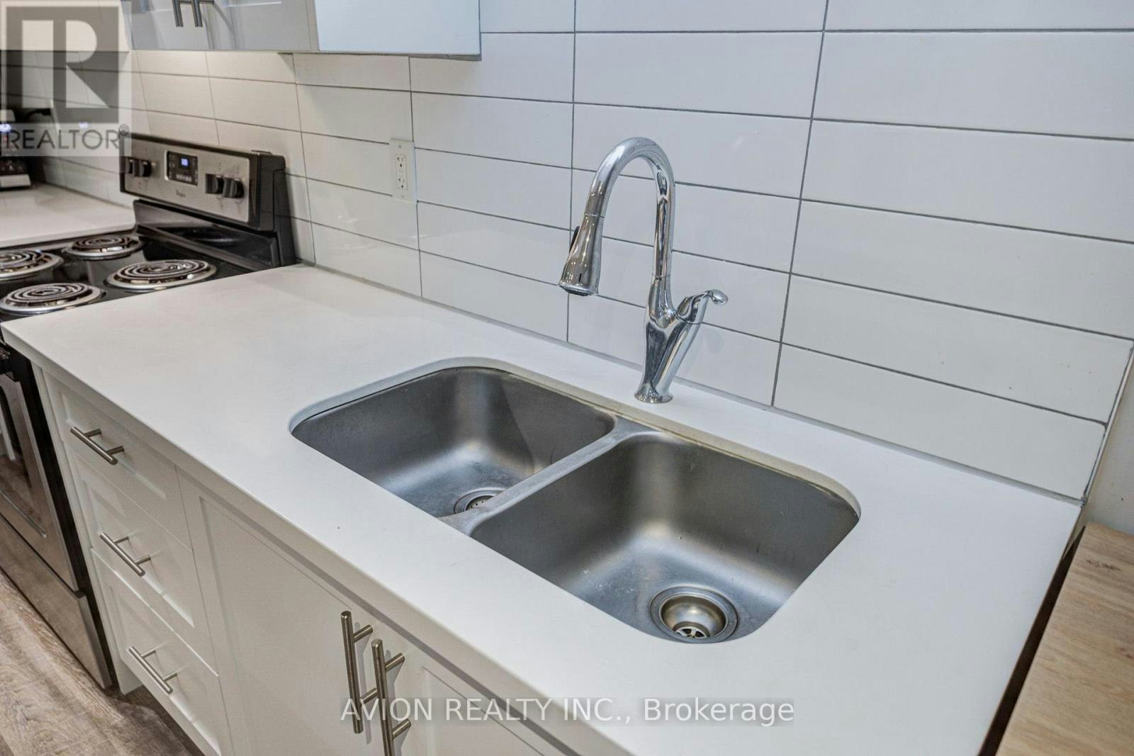 BSMT-28 Monarchdale Avenue, Toronto, ON, M6M 2S7 - 14