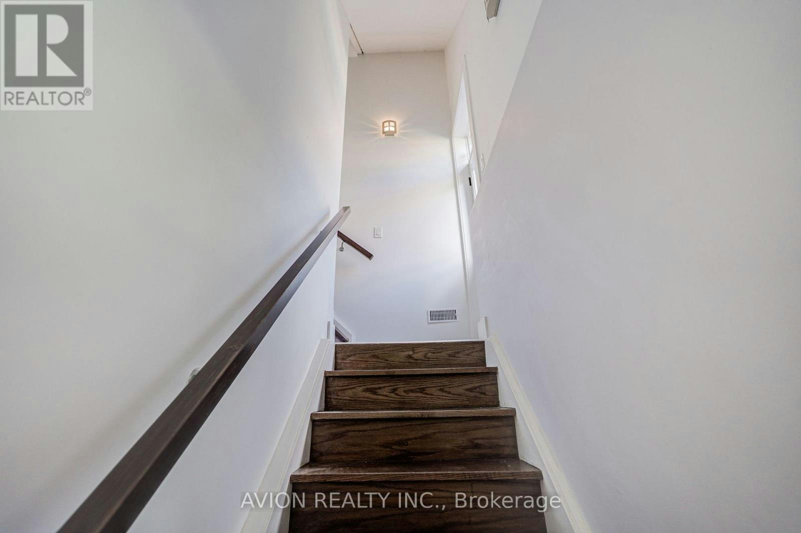 BSMT-28 Monarchdale Avenue, Toronto, ON, M6M 2S7 - 7