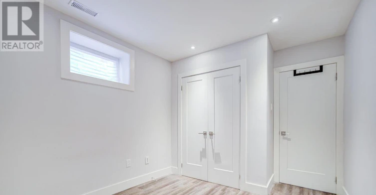 BSMT-28 Monarchdale Avenue, Toronto, ON, M6M 2S7 - 24