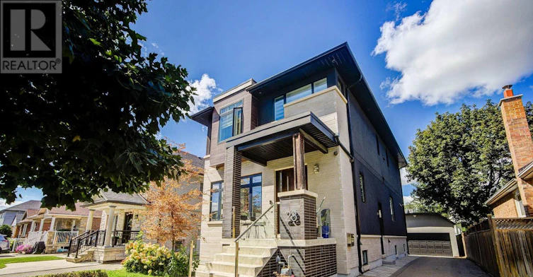 BSMT-28 Monarchdale Avenue, Toronto, ON, M6M 2S7 - 2