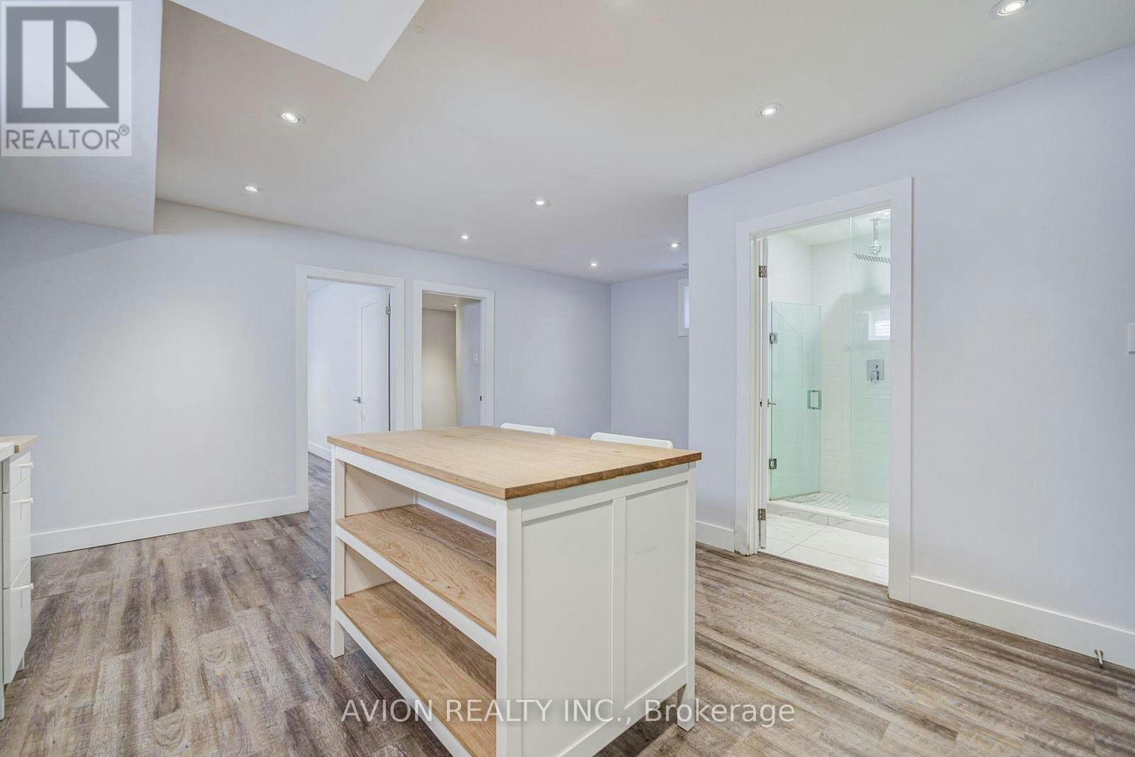 BSMT-28 Monarchdale Avenue, Toronto, ON, M6M 2S7 - 16